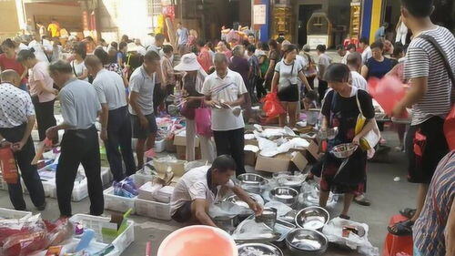 摆摊到底赚不赚钱