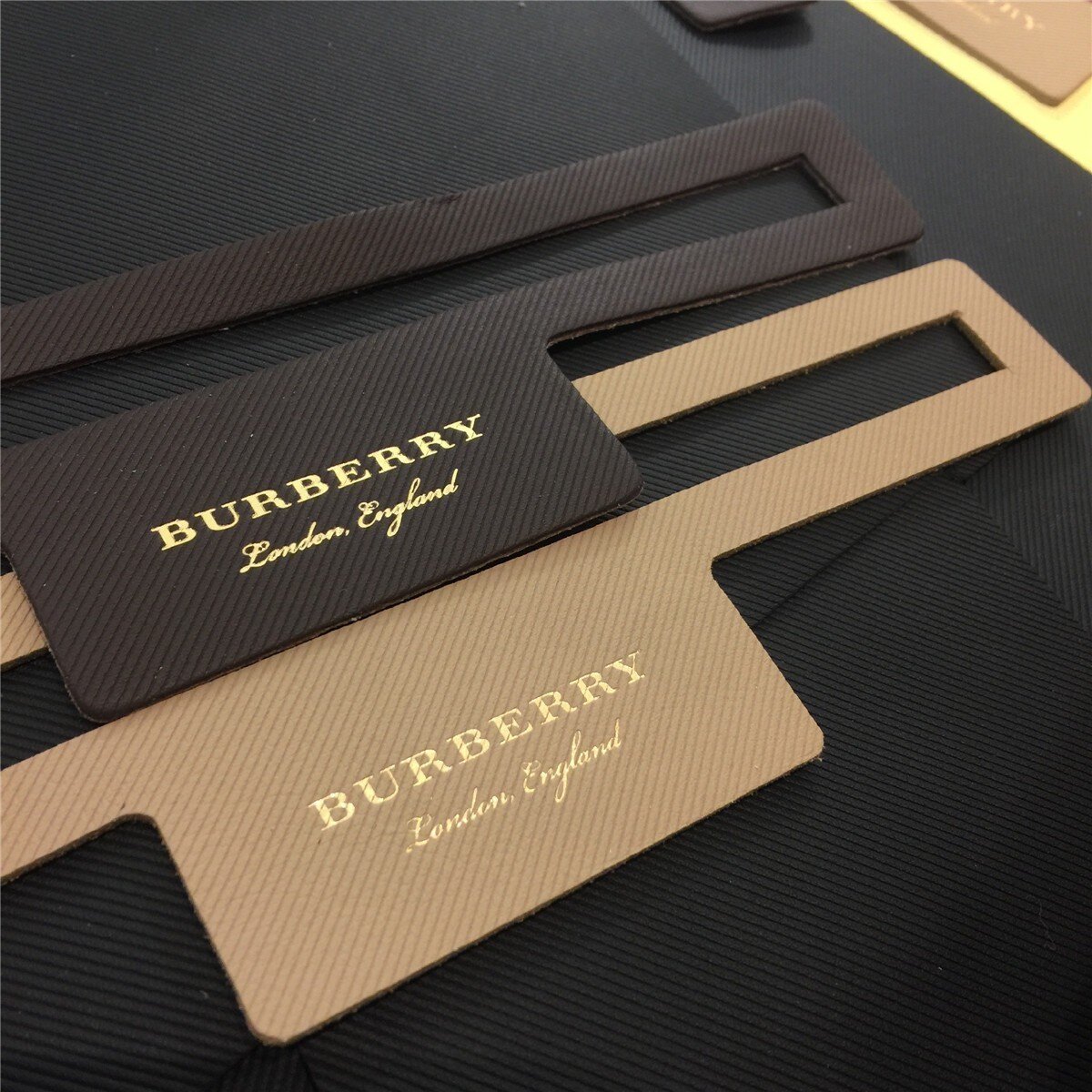 burrberry是什么牌子