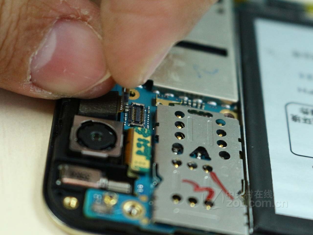 vivo手机怎么拆