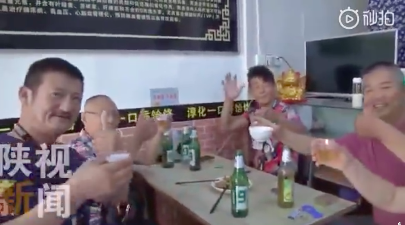 聋哑人开什么店好挣钱