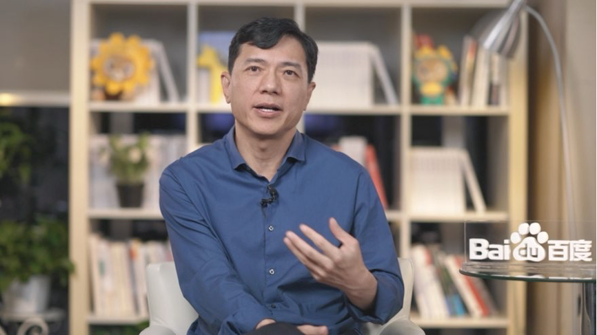 泡沫不可避免，但将有 1% AI 企业脱颖而出——对话哈佛商评总编，李彦宏谈 AI 泡沫