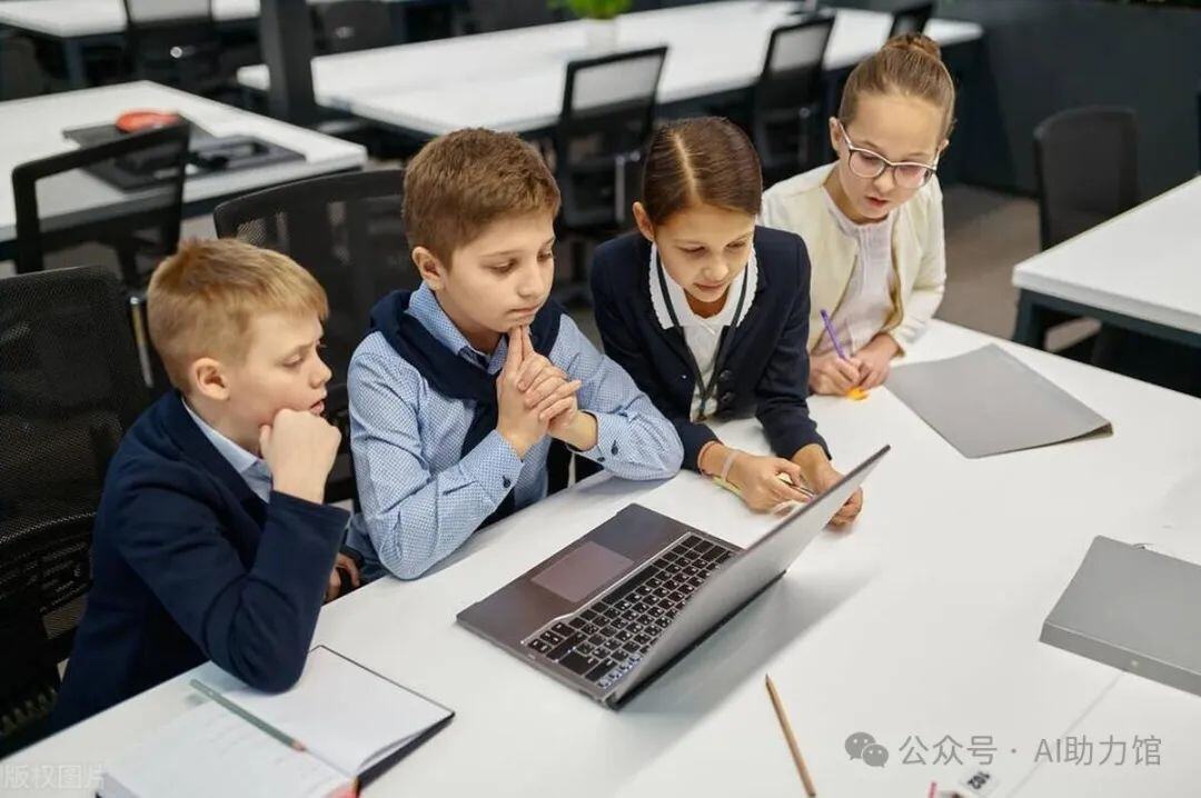 教师、学生和家长必会的AI：如何用AI实现个性化学习和智慧教育