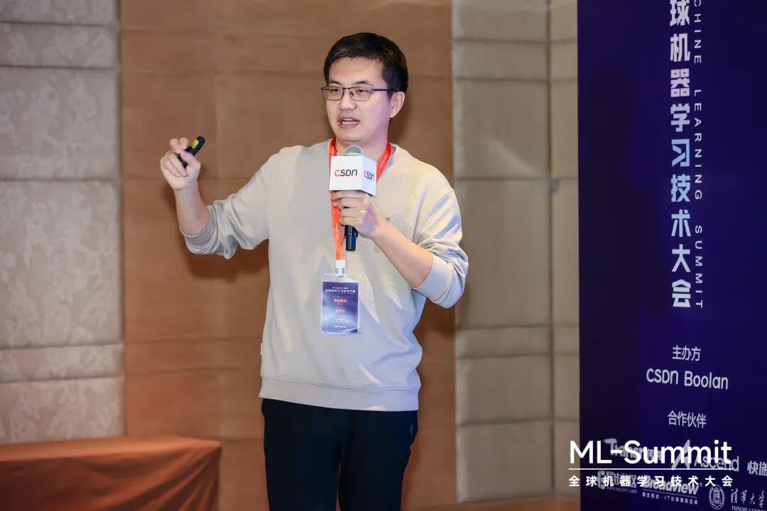 大语言模型技术演进与启示！