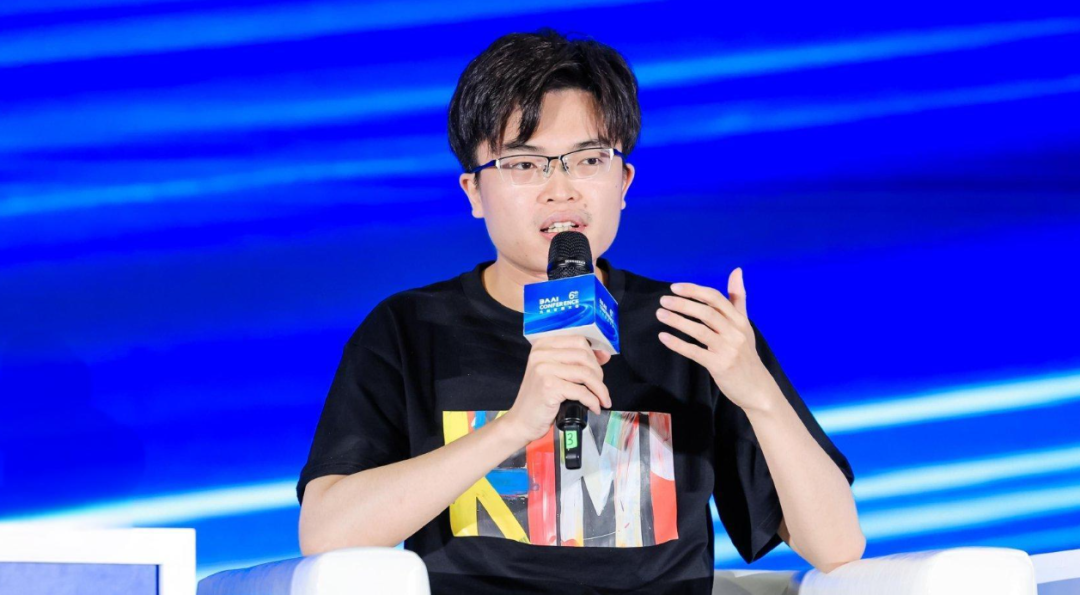 大模型天才杨植麟，被朱啸虎“咬”了一口